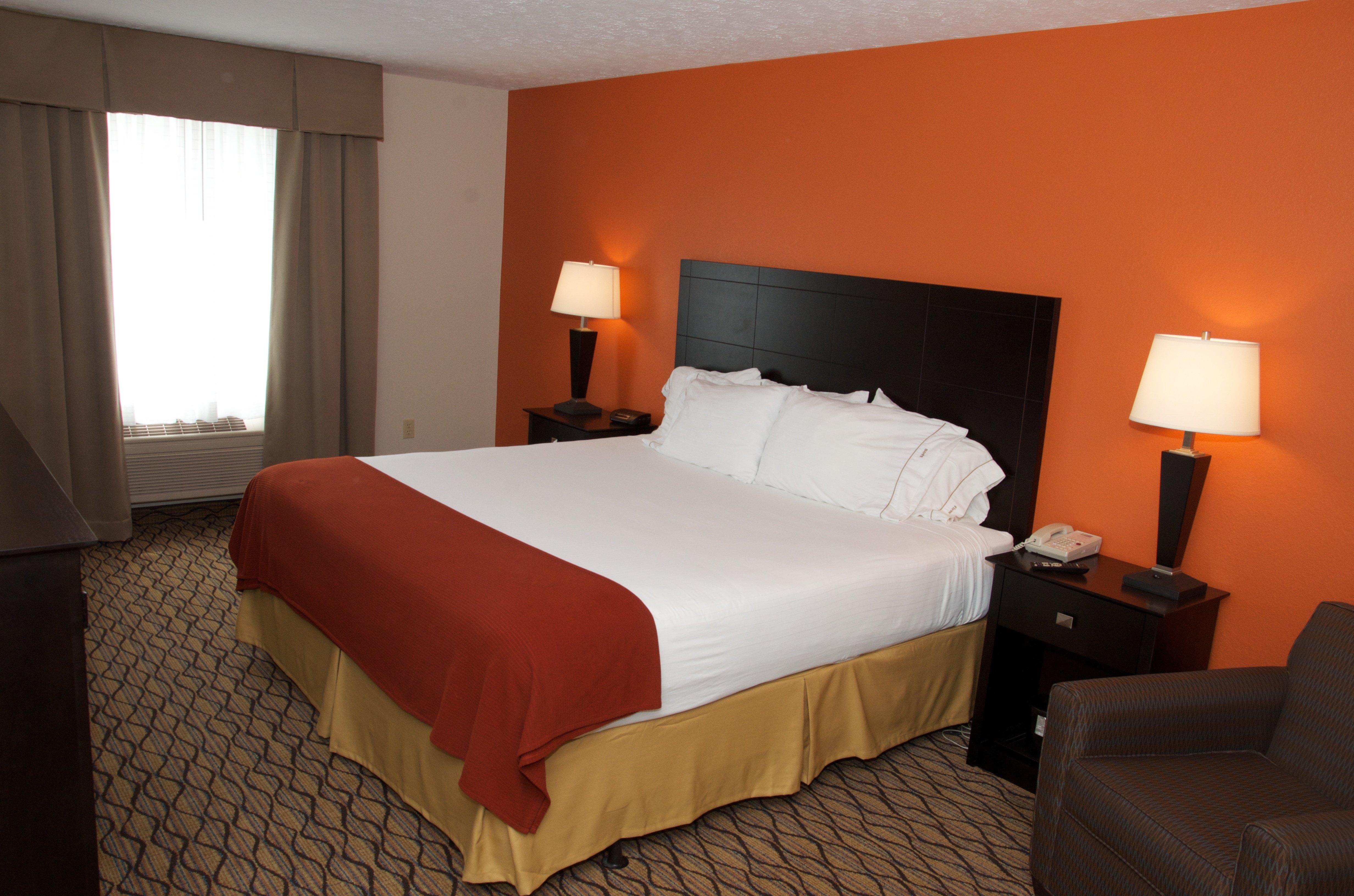 Holiday Inn Express Hotel & Suites Cadillac By Ihg Ngoại thất bức ảnh